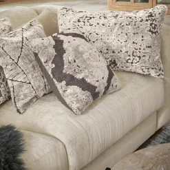 LOBERON Sofa Balourie creme Hot